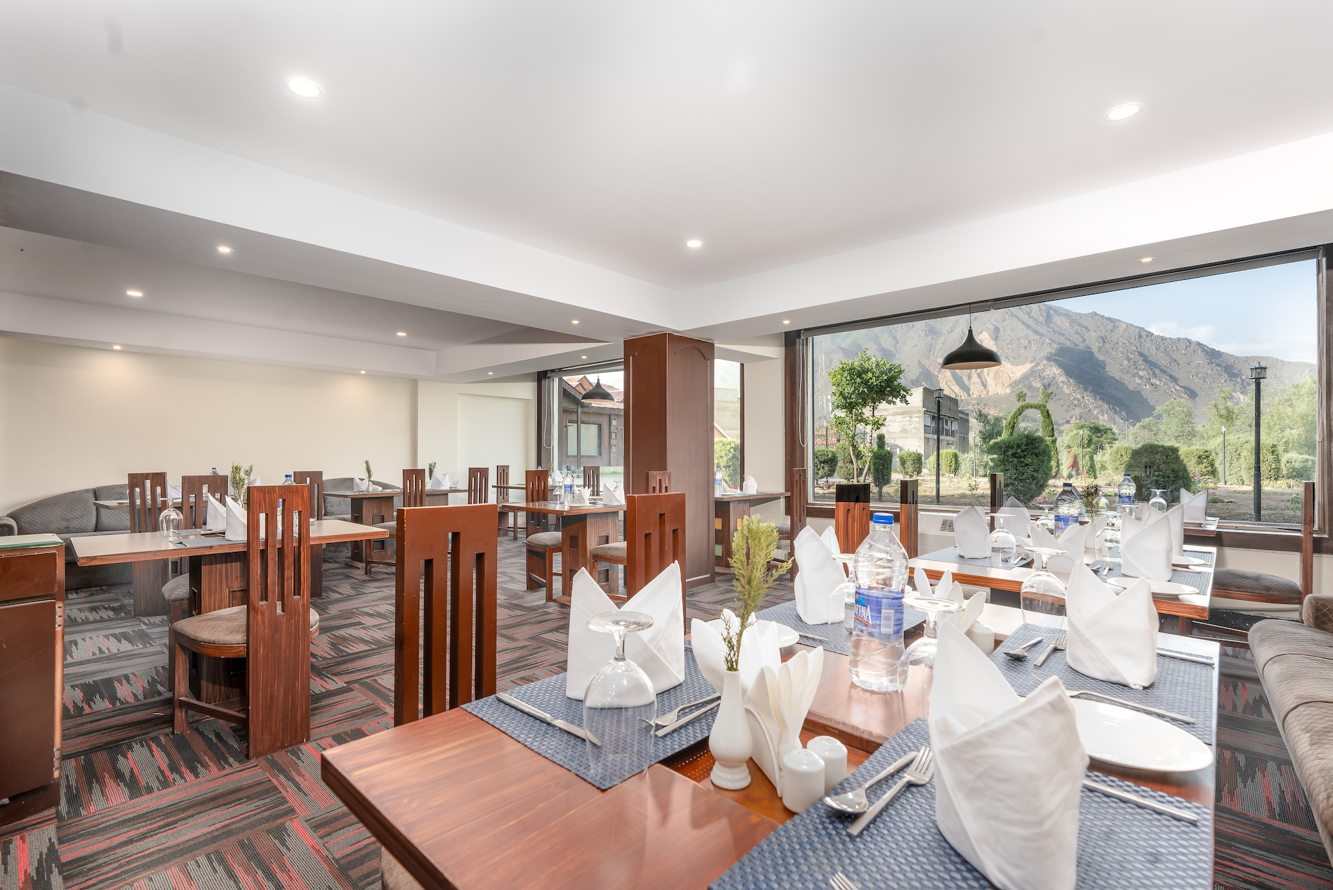 The Flavors restaurant at The Countryside